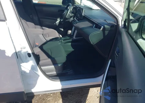 2024 Toyota Corolla Cross Le z USA, uszkodzony, nr VIN 7MUBAAAG9RV109841